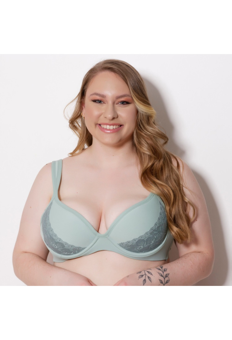 Sutiã Plus Size com Bojo e Espuma